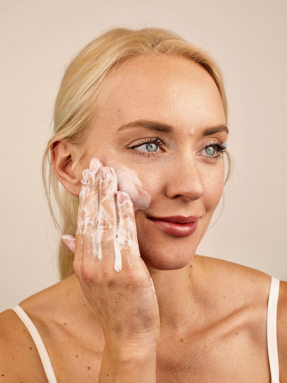 Silky Soft Foaming Cleanser